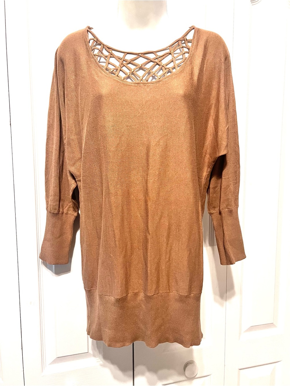 Cache Open Lattice V-Neck Tunic Sweater Camel/Gold Stud-Batwing Sleeves-Medium